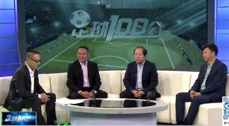 足球假动作心理博弈解析（足球假动作的心理攻防解读）